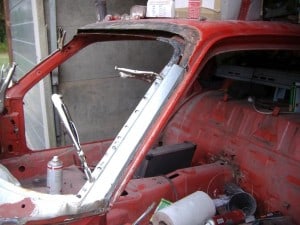 TR7-new-screen-frame-side