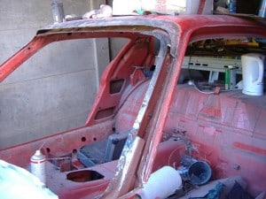 TR7-windscreen-frame-side