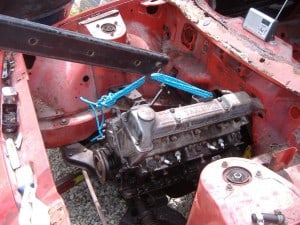 tr7-engine-removal-2
