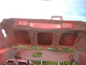 tr7-front-panel-from-underneath
