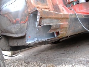 tr7-front-sill-rust-cut-out