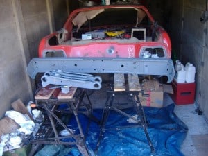 tr7-rear-end-parts-painted-in-por-15-2