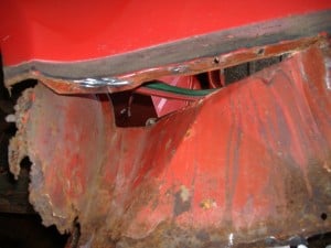 tr7-rear-sill-rust_1024x768