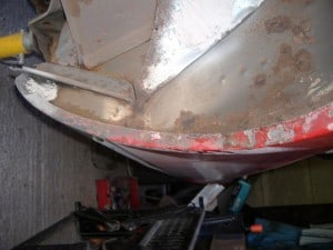 tr7-rear-wheelarch-lip-rust