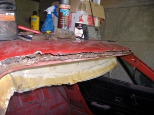 tr7-windscreen-frame-rust-7