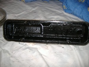 v8-rocker-cover-before-cleaning