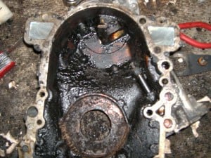 v8-timing-chain-before-cleaning